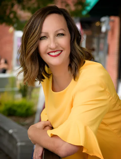 Agent Photo of Lori